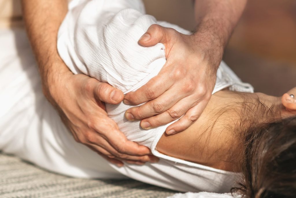 Így kezelhető hatékonyan a befagyott váll szindróma! 2 Befagyott váll gyógytorna