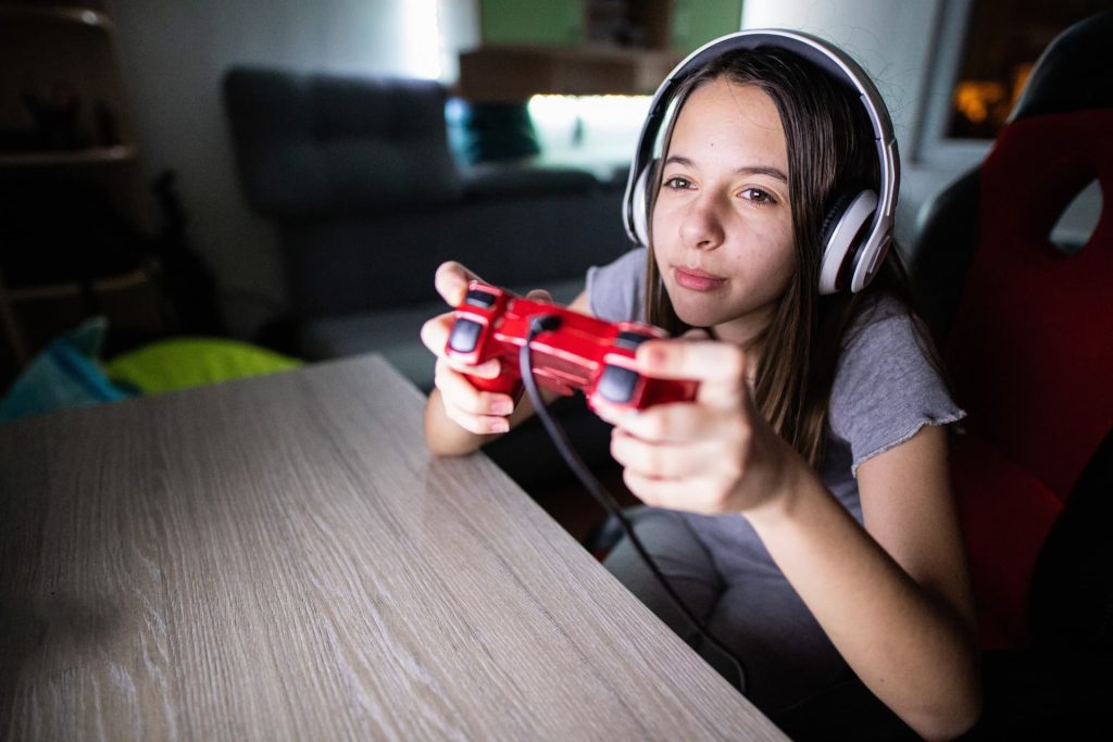 Gamer a gyermeked? Így előzd meg a mozgásszervi panaszokat! 1 gamer gyerek
