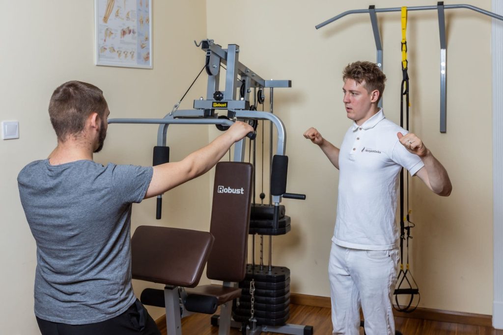 Ezek a könyökfájdalom gyakori okai és kezelési módjai 3 Izomerősítő gyakorlat gyógytornával